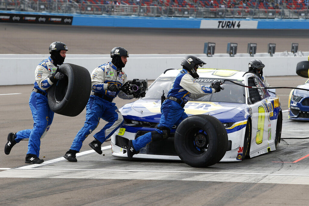 NASCAR Phoenix Auto Racing